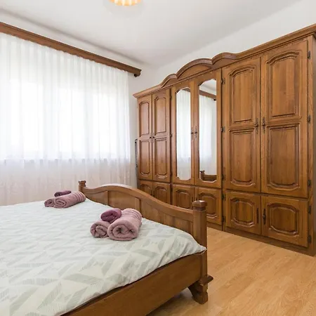 Apartman Jasminka Апартаменты Лабин